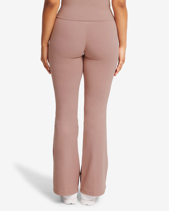 Form Invisible Scrunch Flare Leggings | Walnut