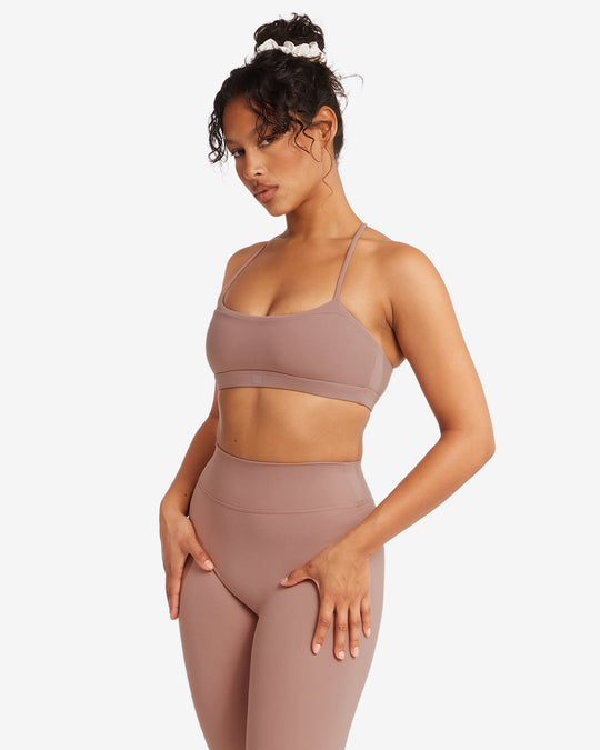 Form Gia Crop | Walnut